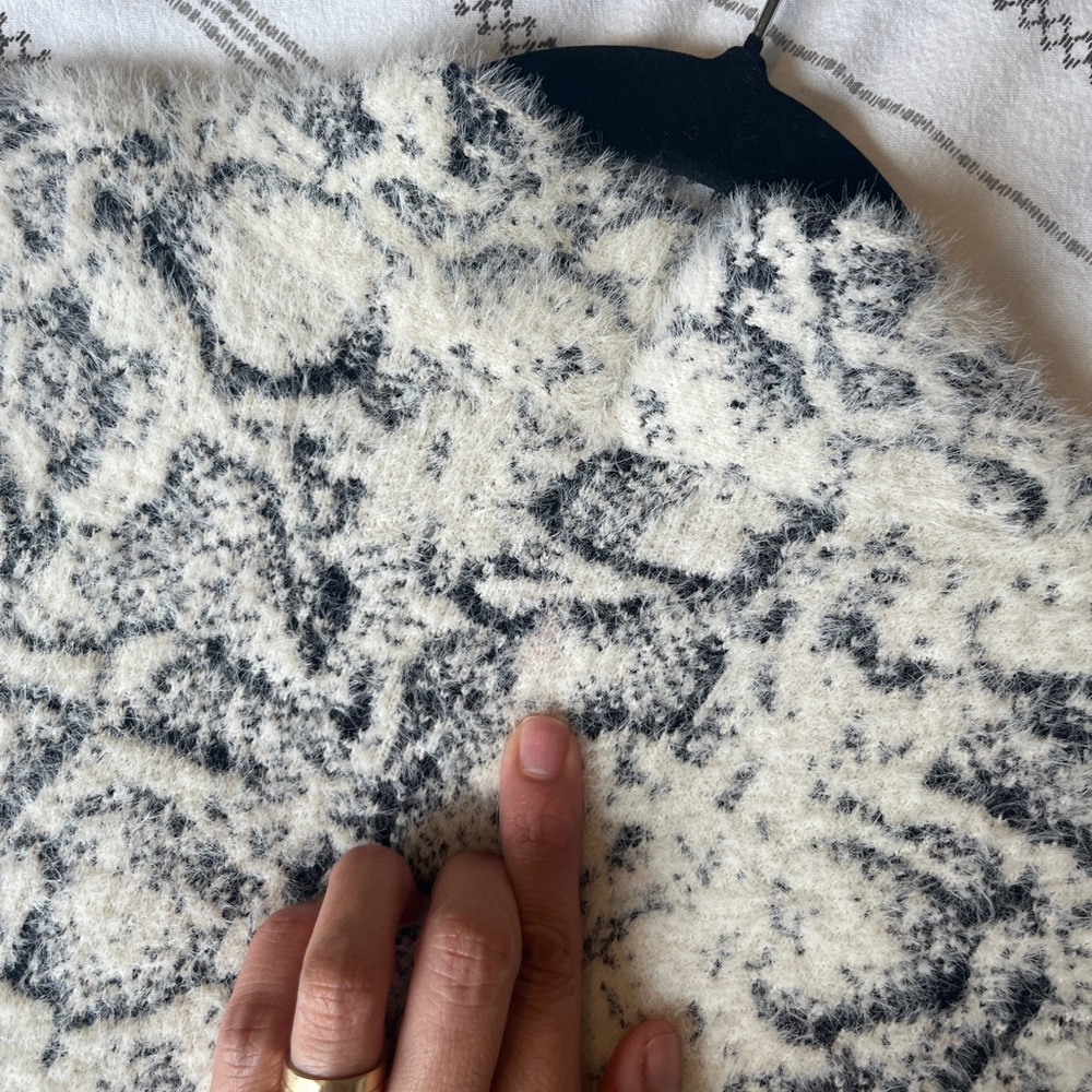 Lovestitch Black and White Snake Patterned Open Cardigan - Picture 11 of 11
